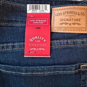 Levi's Signature Blue Denim Jeans 4 pairs size 14 straight leg